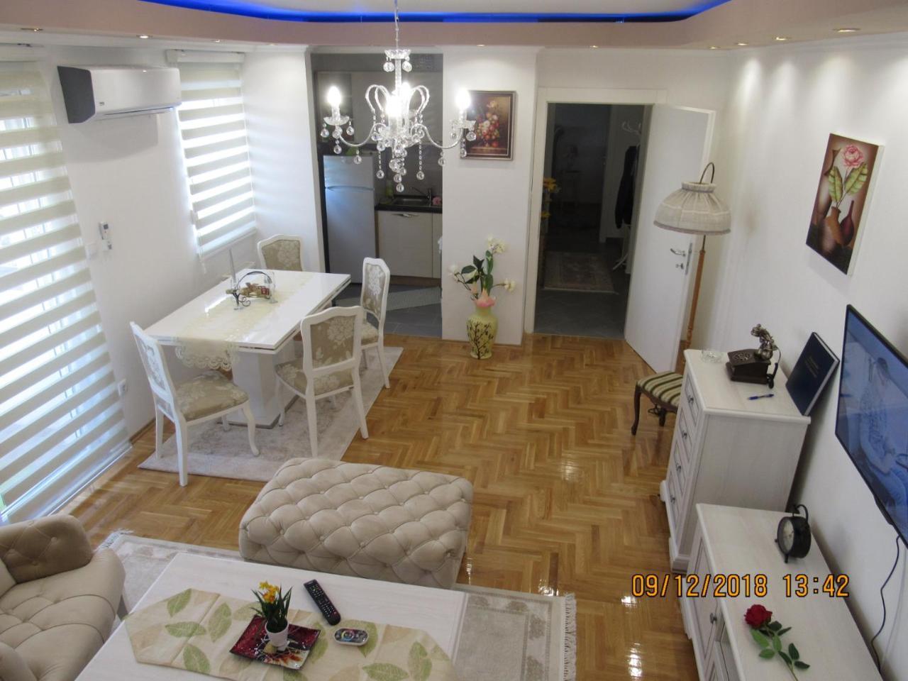 Apartman Tea 2 Banja Luka Buitenkant foto